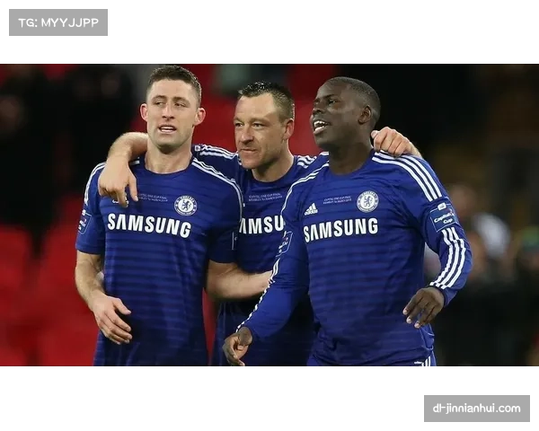 弗赖堡后腰霍勒与埃格施泰因组合 成为防守转换的关键枢纽保障 弗赖堡后腰霍勒与埃格施泰因组合 成为防守转换的关键枢纽保障